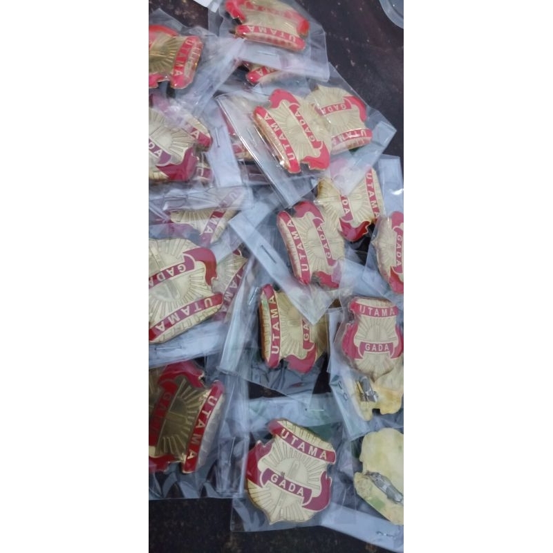 Atribut Pin Gada Utama Satpam Peniti Magnet Lapis Resin