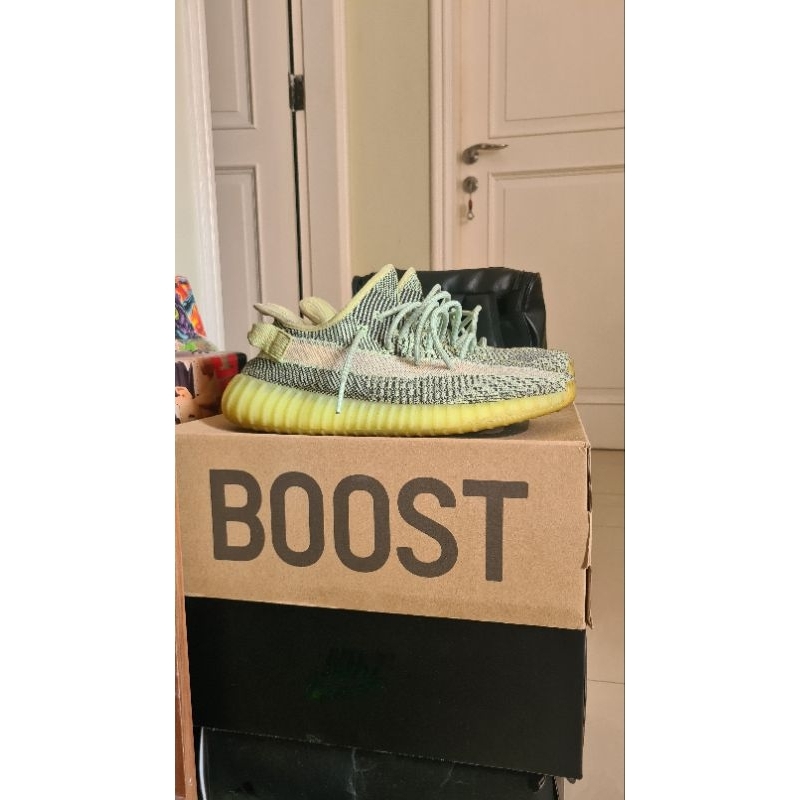Adidas Yeezy 350 V2 Yeezreel Original Preloved - 44