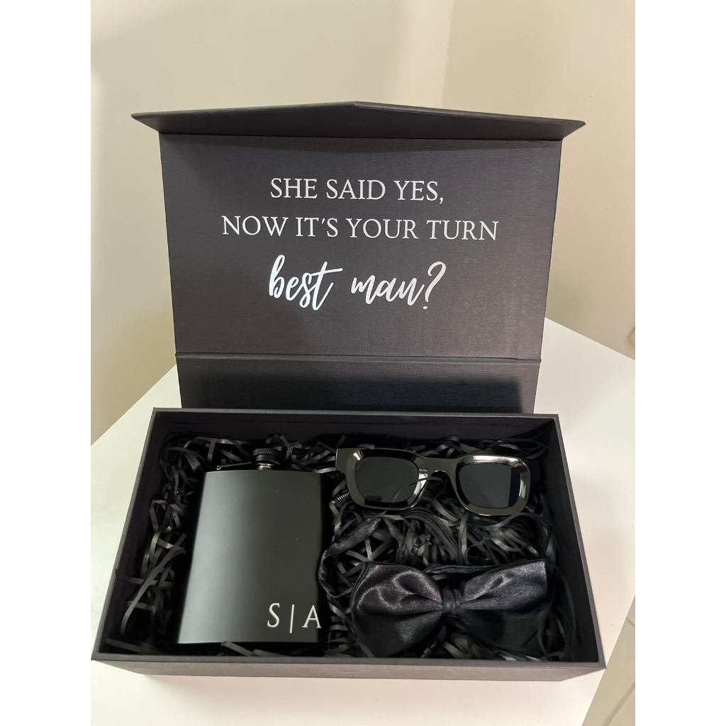 

Custom Groomsmen Box / Custom Hampers Wedding Groomsmen [ Under IDR 200.000 ]