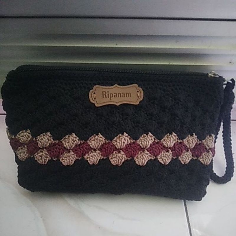 dompet rajut handmade muat hp