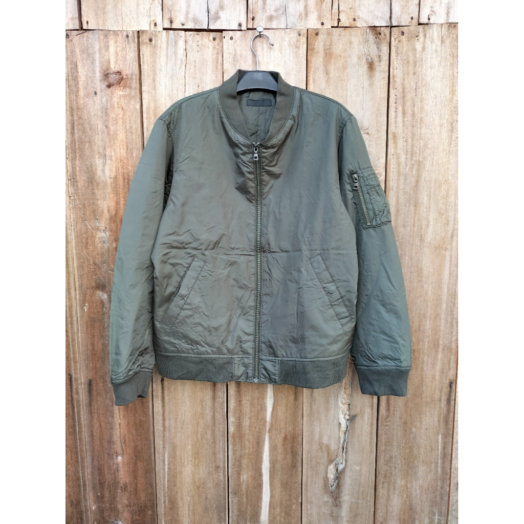 Jaket Bomber UNIQLO