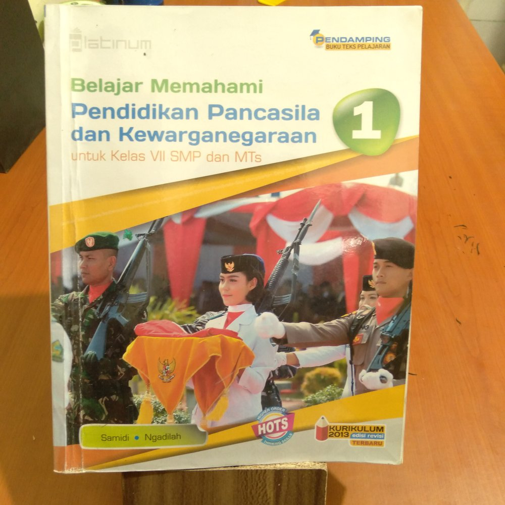 Buku PPKN Kelas 7 VII SMP/MTS Tiga Serangkai PLATINUM K13 REV PRE-LOVED