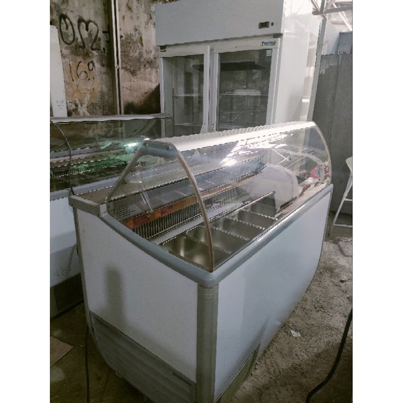 GELATO SHOWCASE 7 BIN BEKAS