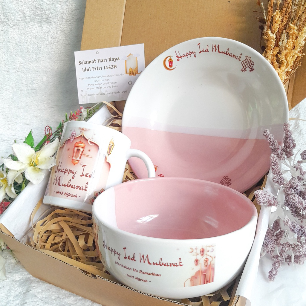 

Hampers Set Mangkok Piring Mug Custom Desain Hadiah Gift Cantik Mewah