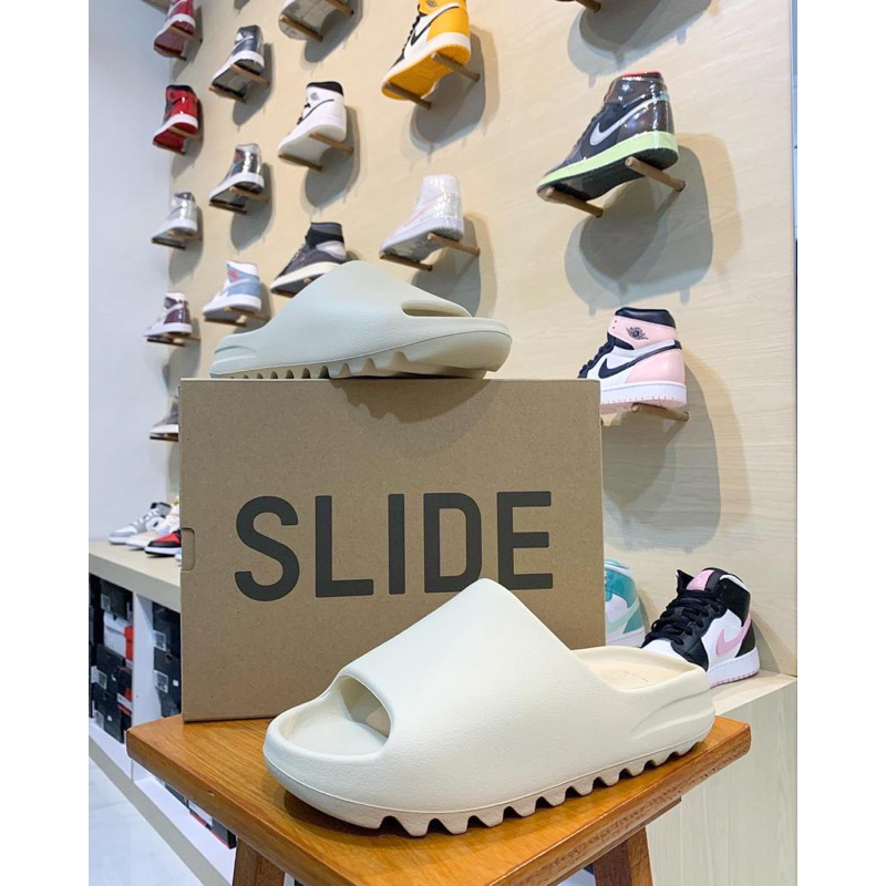 Yeezy Slide Bone Original
