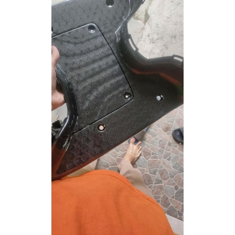 DEK PIJAKAN KAKI SCOOPY NEW KARBON FORGED KEVLAR