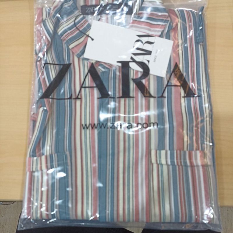 Kemeja Oversize zara