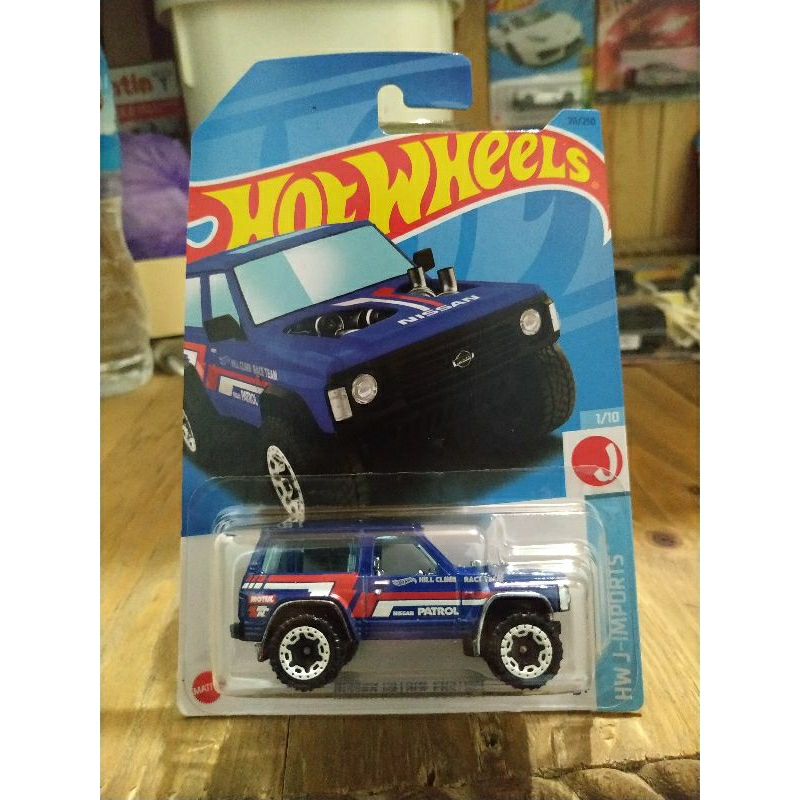 hotwheels Nissan patrol custom