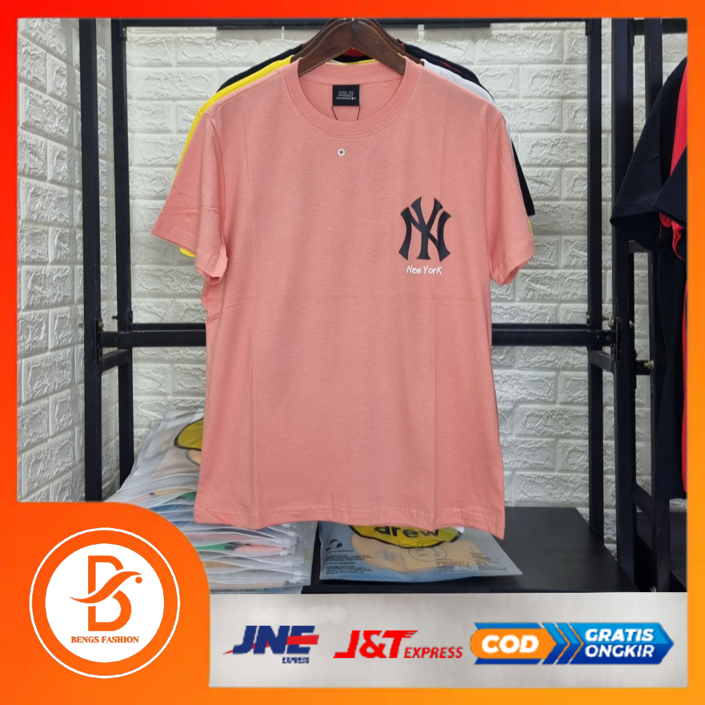 Kaos MLB NY YANKEES TEXT PINK BLACK CROP 100% ORIGINAL - HYPESNEAKER.ID