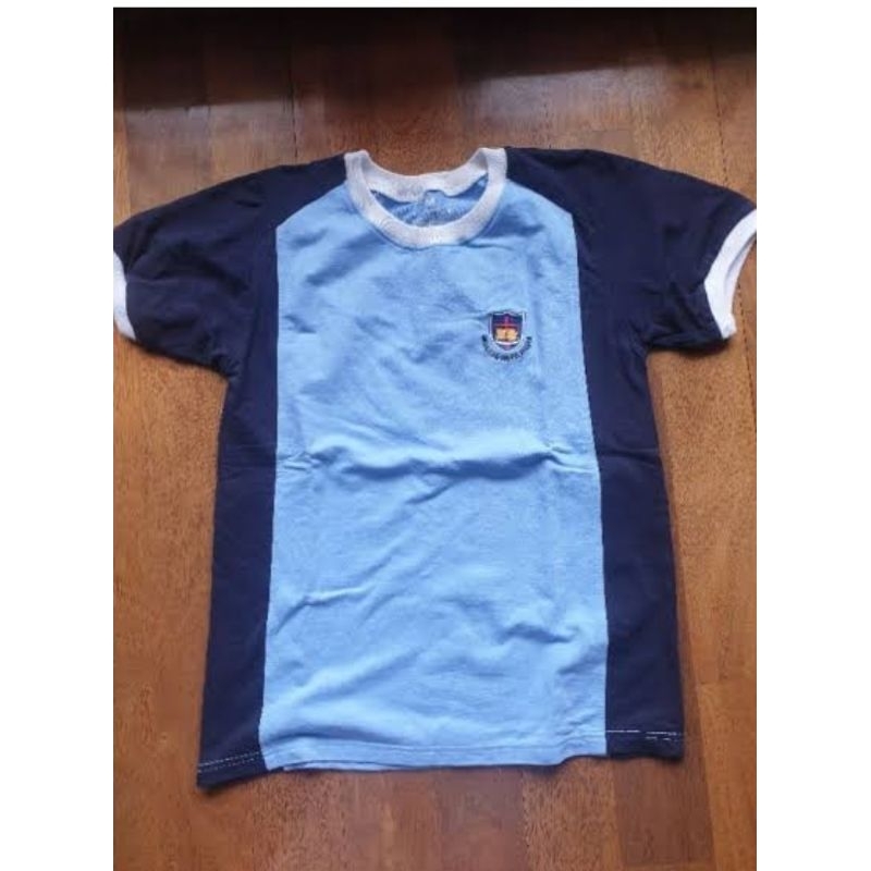 Seragam olahraga penabur