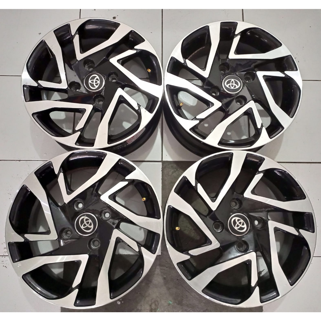 VELG MOBIL REPLIKA AVANZA VELOZ RING 15 PCD 4X114,3