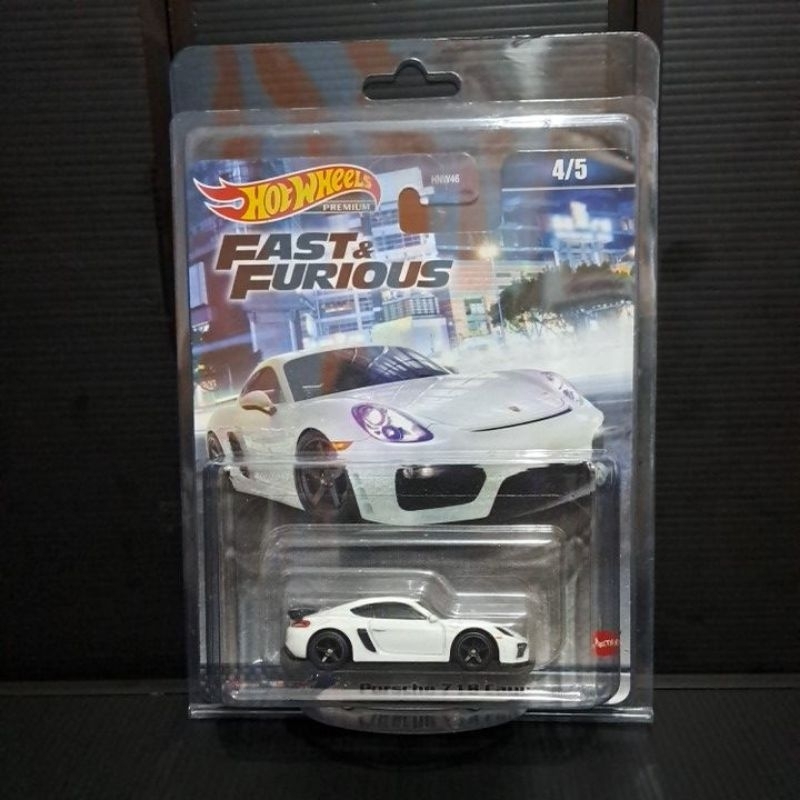 hotwheels porsche 718 cayman gt4