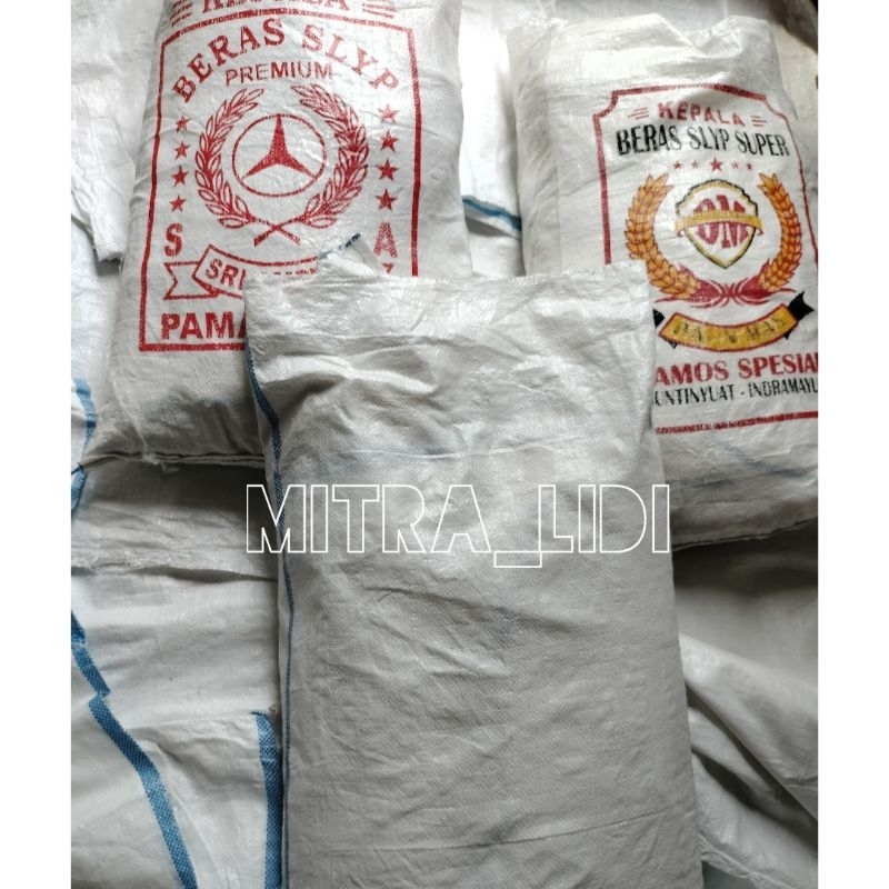karung bekas 50kg (10 pcs) / karung bekas beras 50 kg random