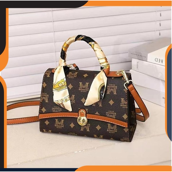 B9 tas sling bag wanita hang out kekinian model keren modis aesthetic kece