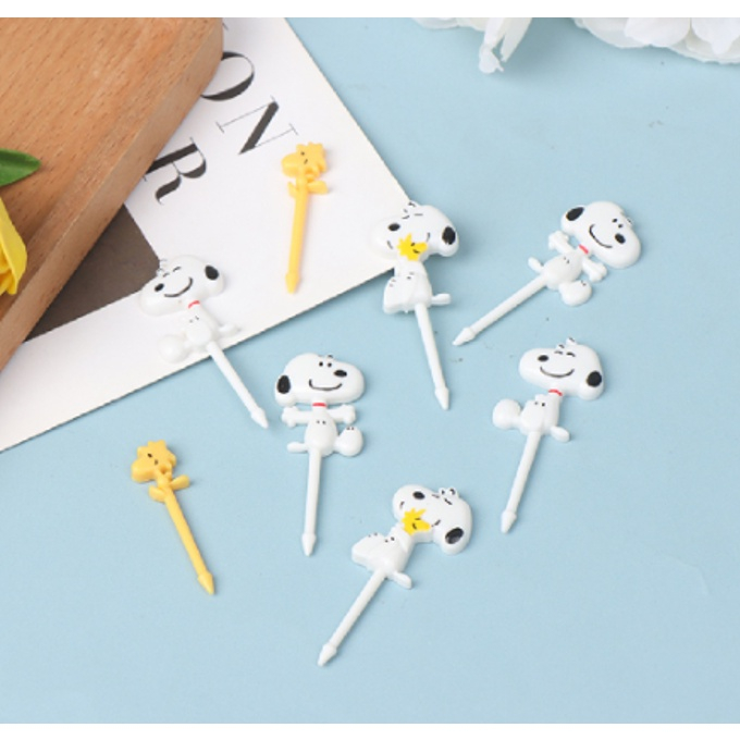 Tusuk Bento Karakter Snoopy / Garpu Lucu / Bekal Anak / Food Pick (isi 4pcs)