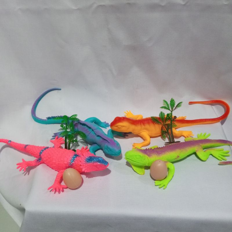 KADAL MAINAN cit cit 4PCS / mainan hewan kadal melata