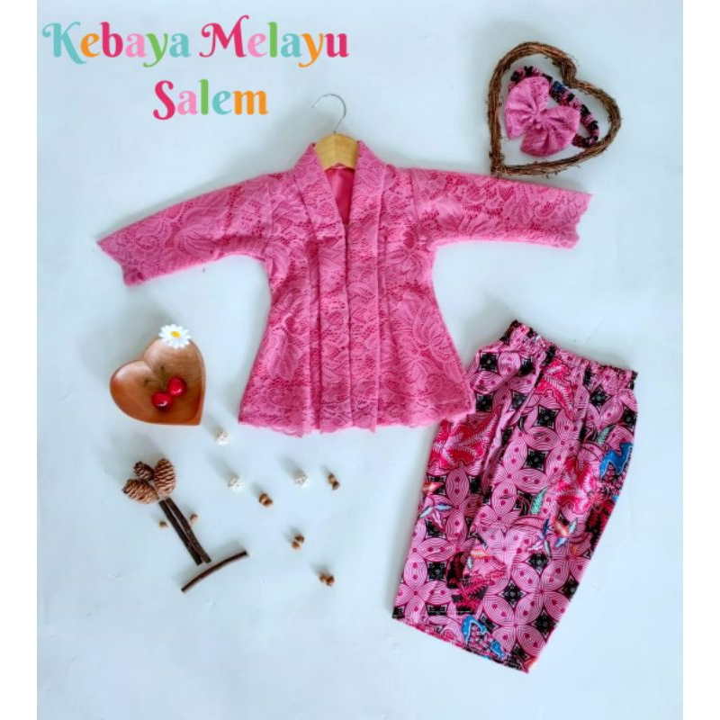 KEBAYA MELAYU MALAYSIA / BAJU ANAK-ANAK / PAKAIAN ANAK PEREMPUAN / PROPERTI FOTO