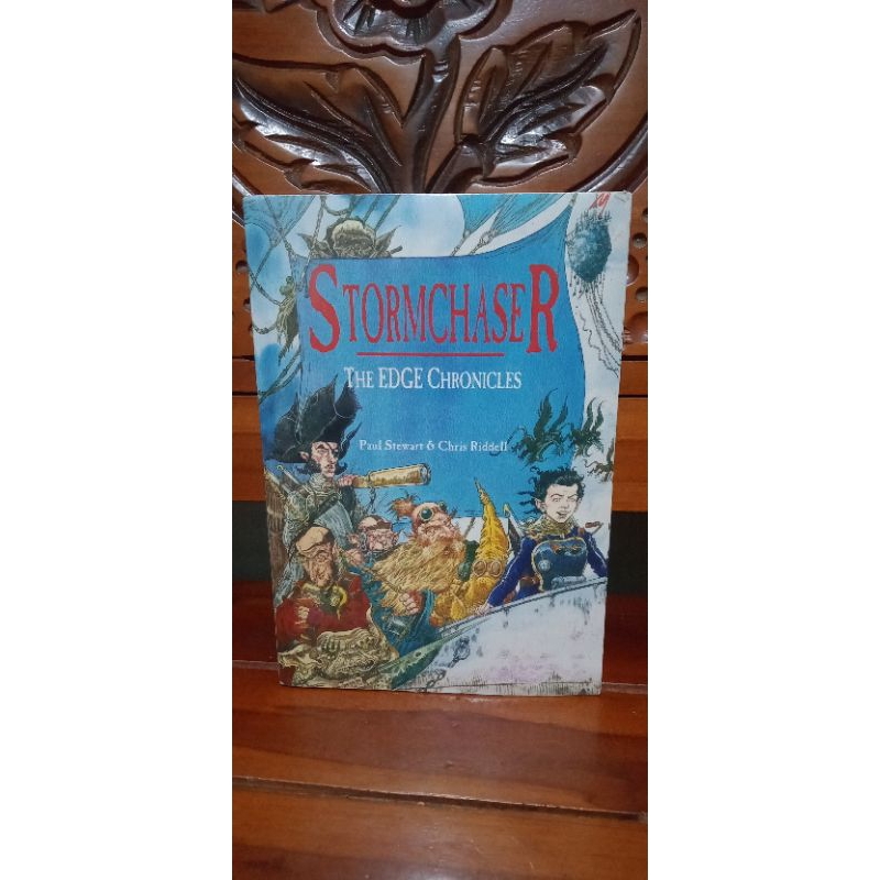 THE EDGE CHRONICLES BUKU 2 - STORMCHASER - PAUL STEWART & CHRIS RIDDELL