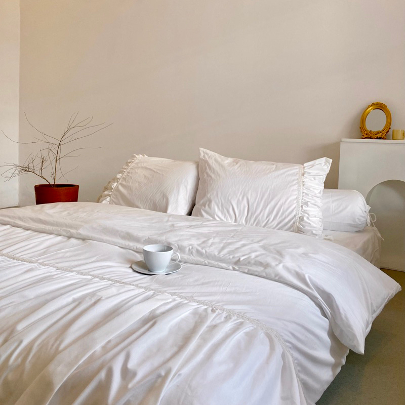 (PO) ANTOINETTE LACE SOFT COTTON QUILT / BED COVER - Sarung Duvet / Selimut Empuk Katun Halus Bunga 