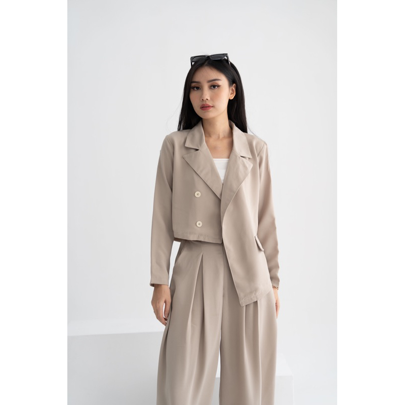 IWEARGRACIE - GEORGIA CROP BLAZER / BLAZER WANITA / BLAZER KERJA