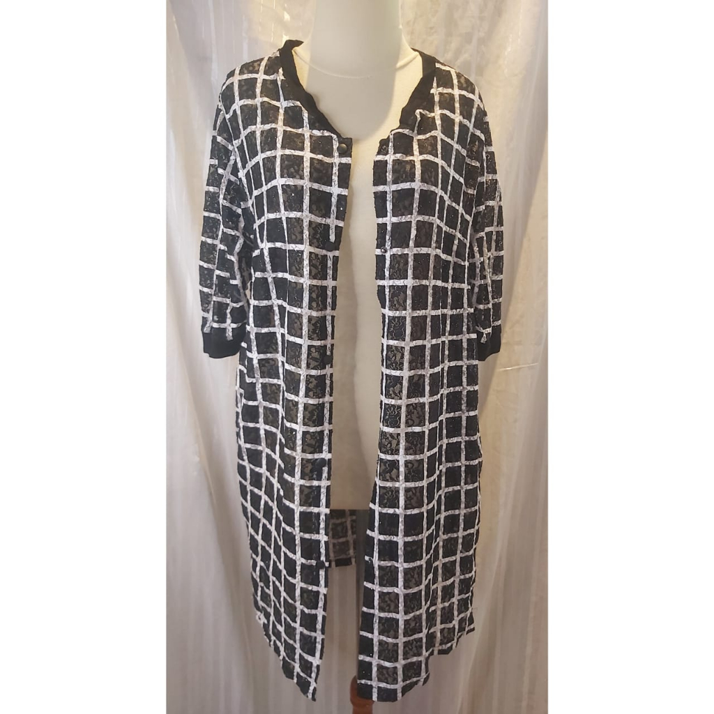 OUTER BRUKAT PANJANG PRELOVED WANITA MOTIF KOTAK HITAM PUTIH MURAH