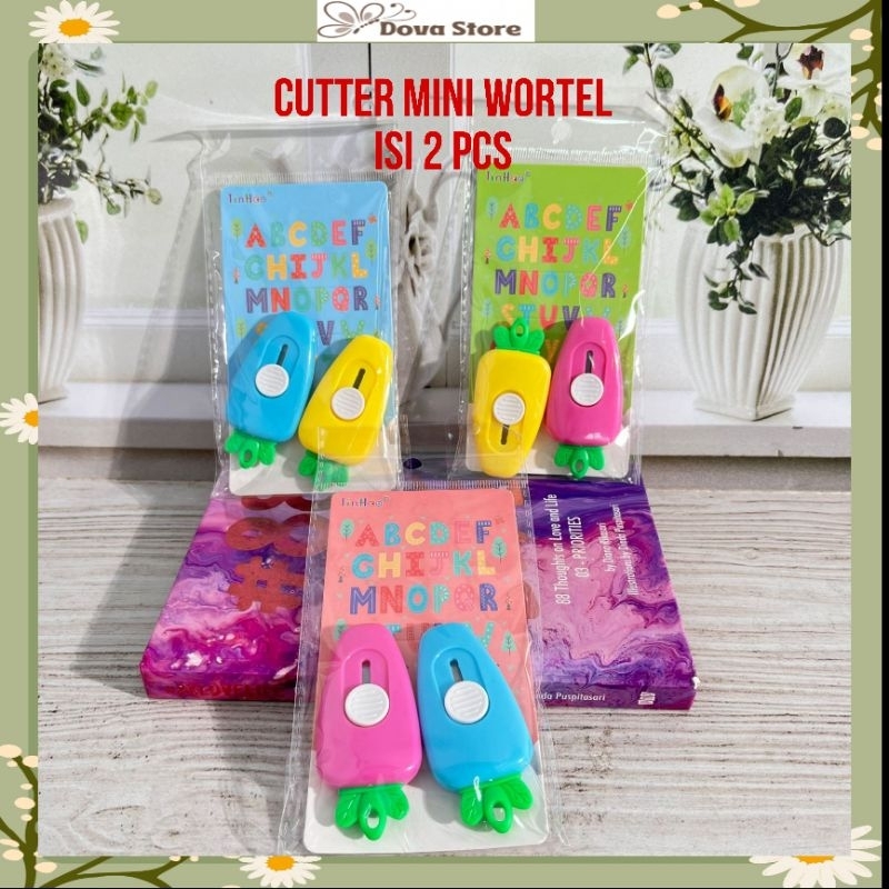 

CUTTER SAYURAN WORTEL MINI 1 SET ISI 2 PCS CUTTER WORTEL