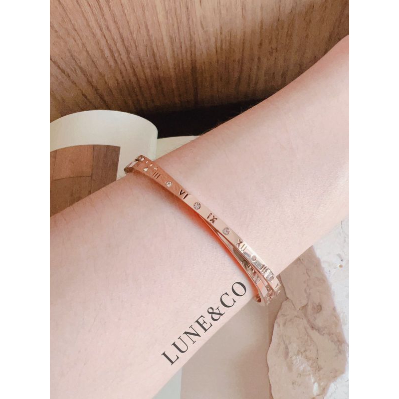 Gelang Bangle Slim Motif Romawi