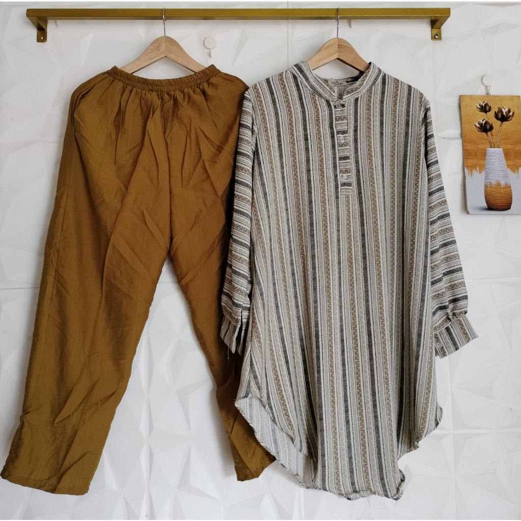 SETCEL TUNIK LAURA MOTIF SALUR
