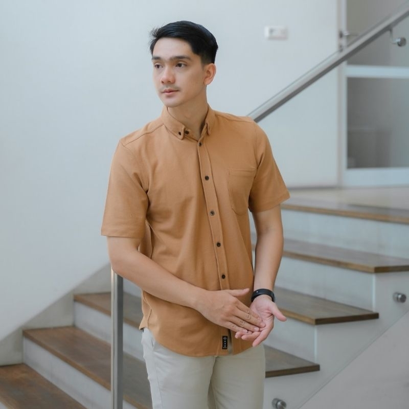 Kemeja kaos pique lengan pendek premium original NESS WARDROBE