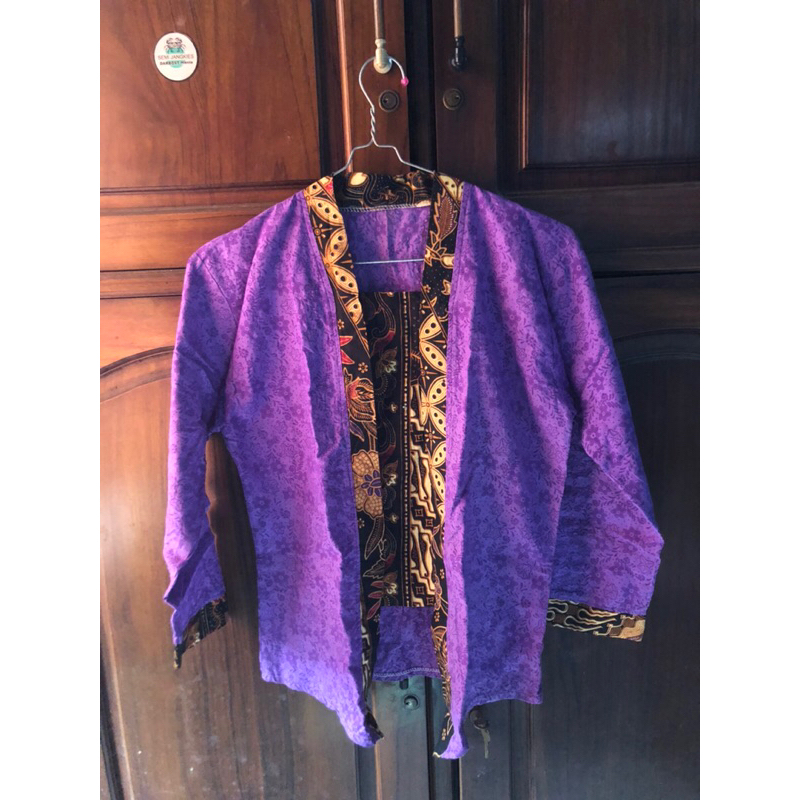 Preloved Kebaya Kutu Baru