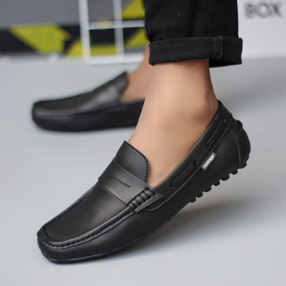 Sepatu Casual Slip-on Hitam Kulit PU Kerja Pria Crafts Verona