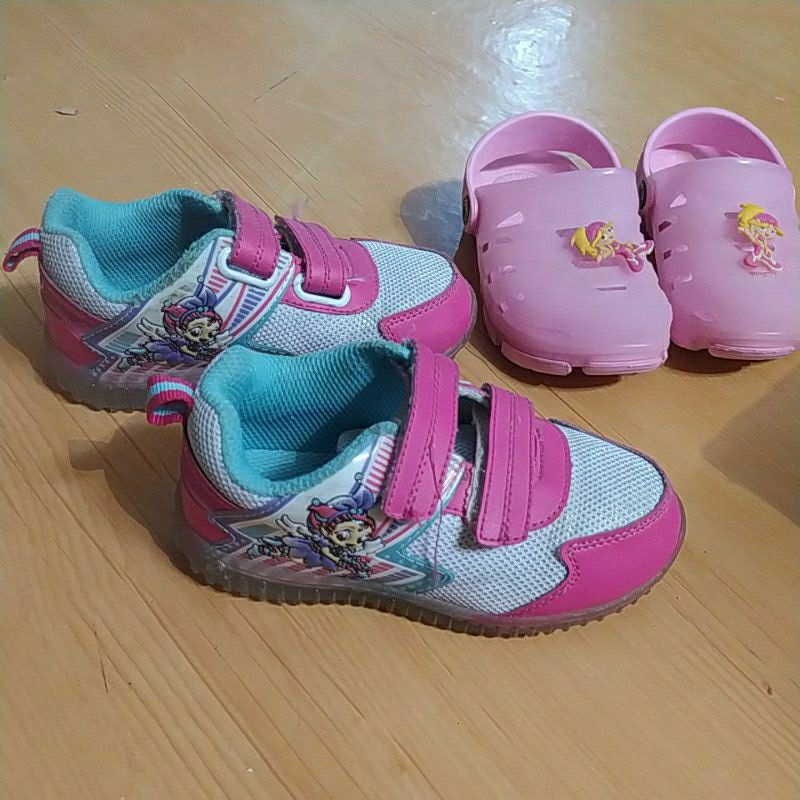 sepatu anak  Ardiles size 29 TK second bekas outsole 20,5