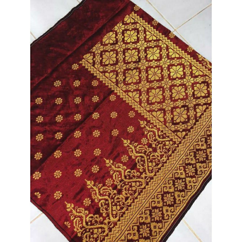 Tenun songket Melayu motif pucuk rebung keris