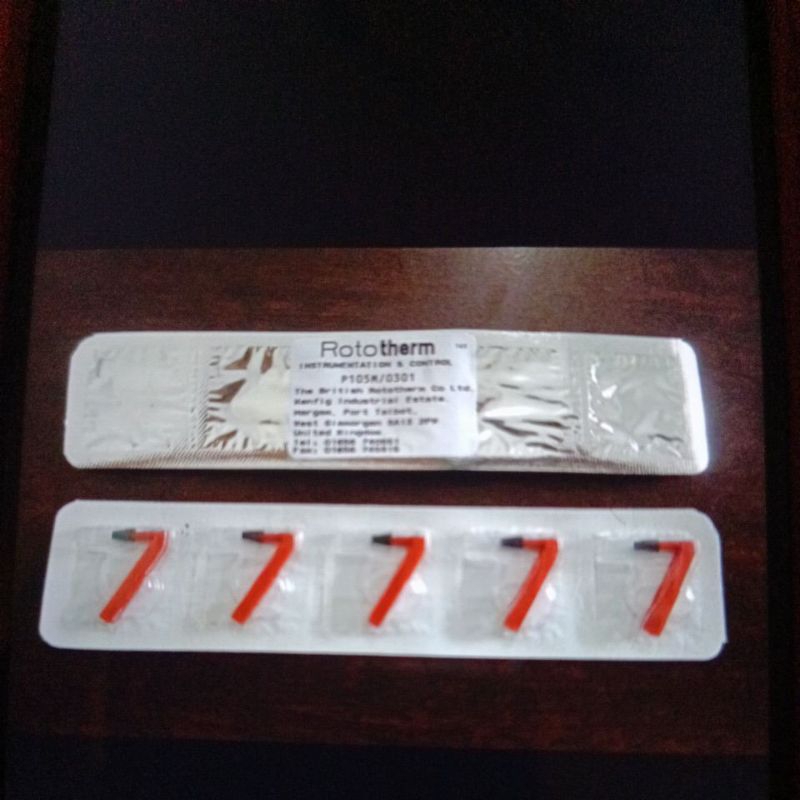 

PENA GRAFIK ROTOTHERM MERAH PENDEK