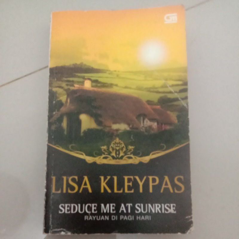 

Novel bekas Seduce Me at Sunrise