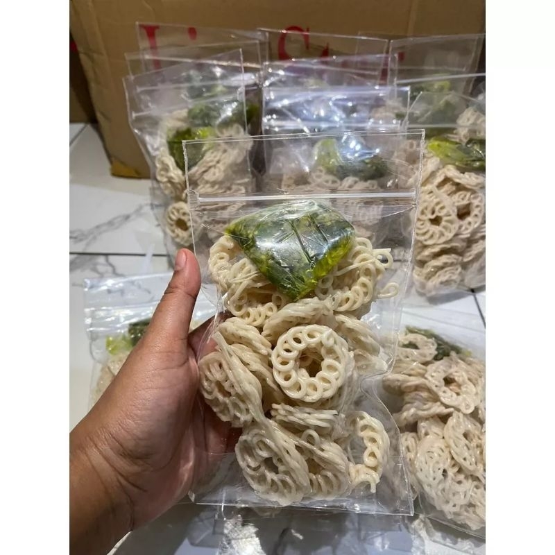 

SEBLAK KRUPUK VIRAL ALA RAFAEL