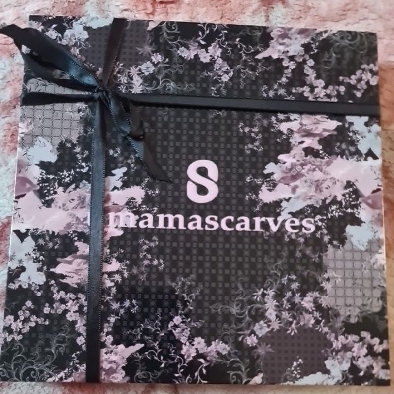 Umama Scarves Premium Box