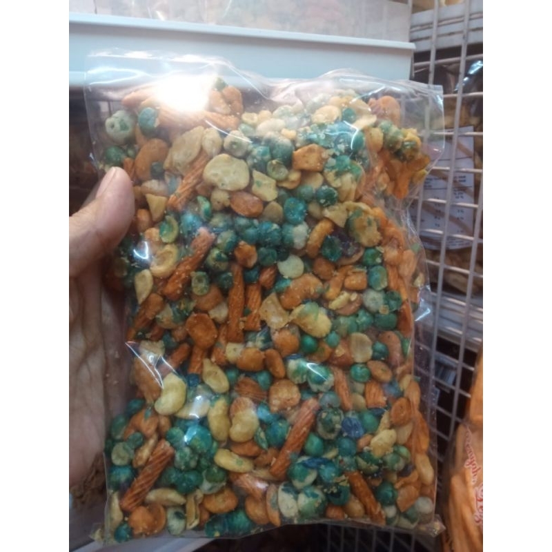 

Kacang Koro campur 200gram