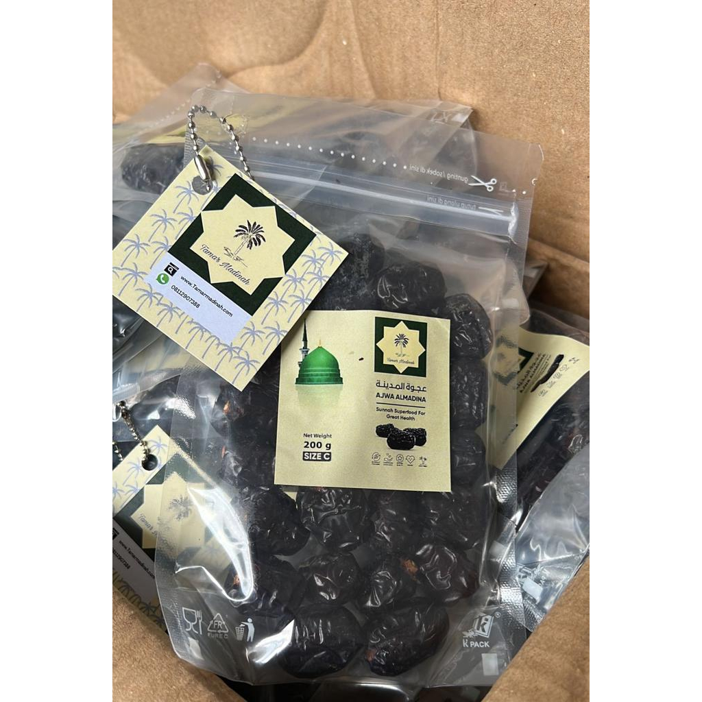 

Kurma Ajwa Premium Size C - 200gr | Tamar Madinah