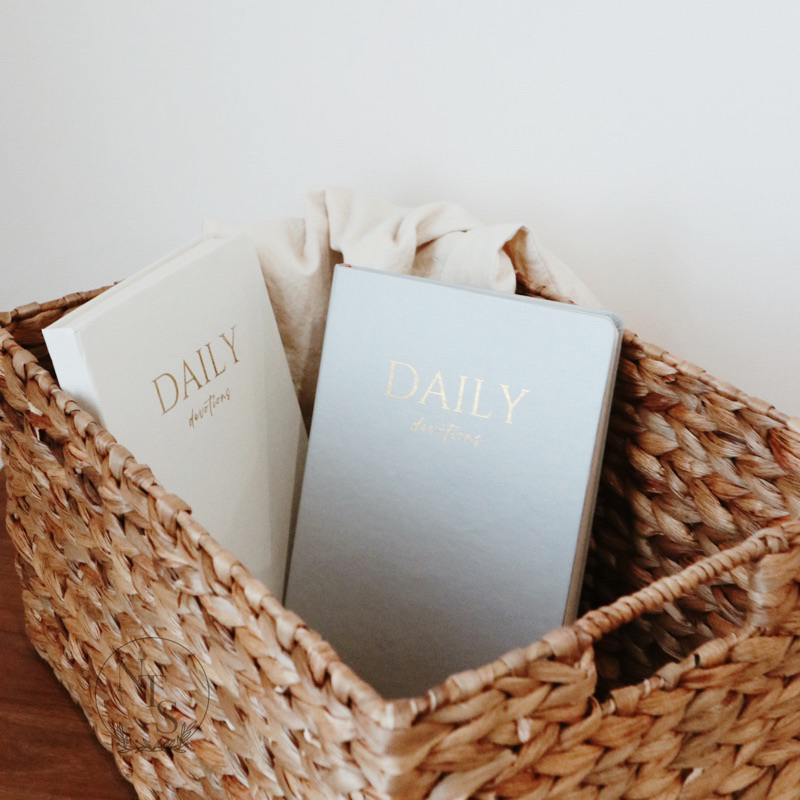 

Daily Devotions (DD) Journal Notebook | Buku Catatan Renungan Harian Rohani Kristen