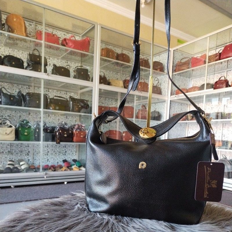 Tas papillon k3523 warna hitam