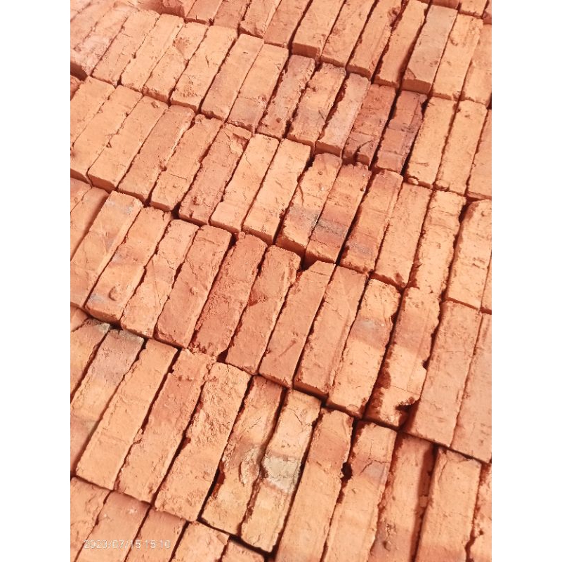 Bata merah ukuran standar 10.000