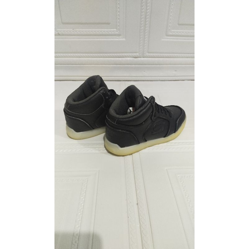 Sepatu Anak SKECHERS Hitam SBO