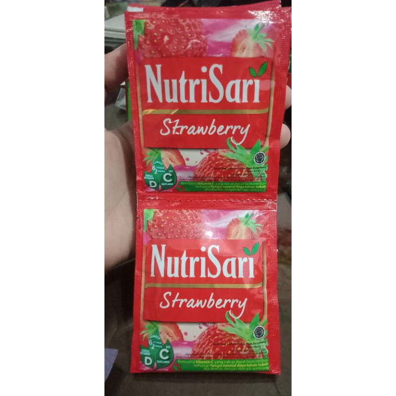 

Nutrisari Strawberry 1 Renteng isi 10 sachet