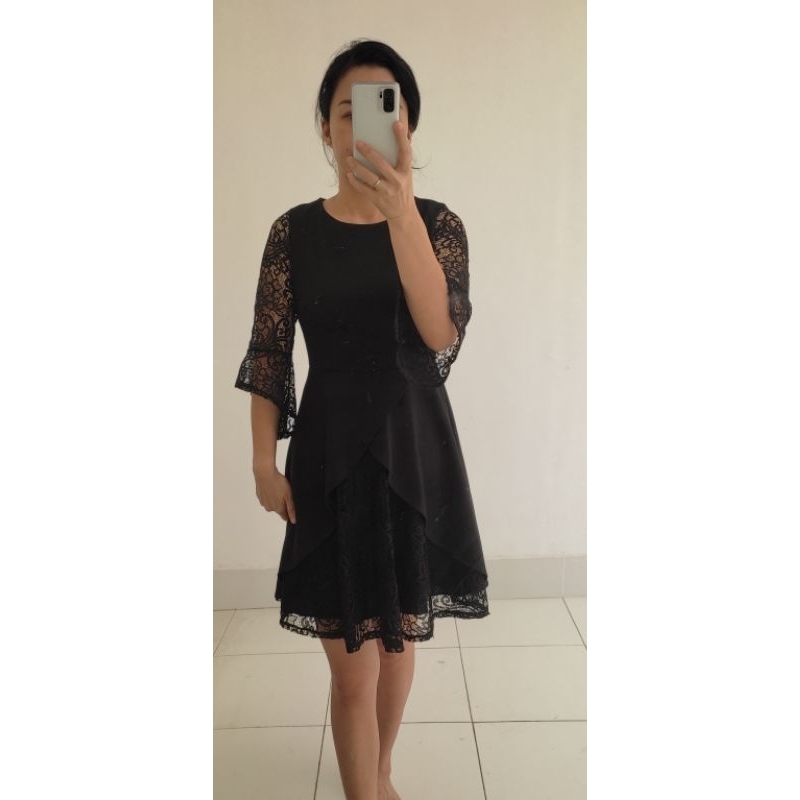 DRESS PESTA DRESS HITAM DRESS BRUKAT PRELOVED