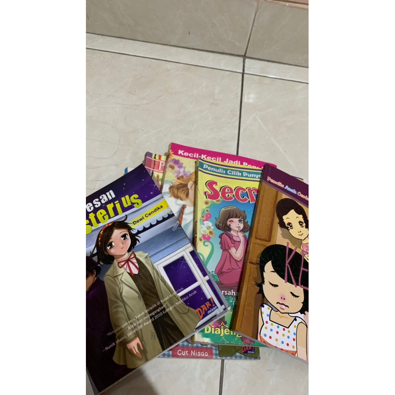 BUKU ANAK PRELOVED MURAH SERBA 15 RIBU K K P K PINKBERRY