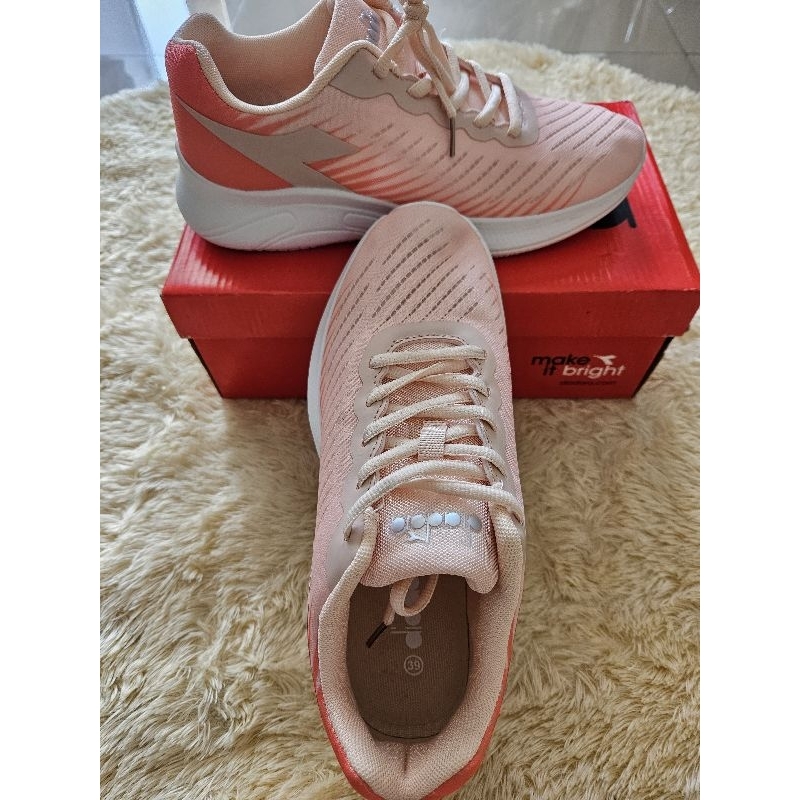 SALE PROMO DIADORA SEPATU SPORT WANITA ORIGINAL|SPORT SHOES DIADORA ORI SPORT STATION|SEPATU OLAHRAG