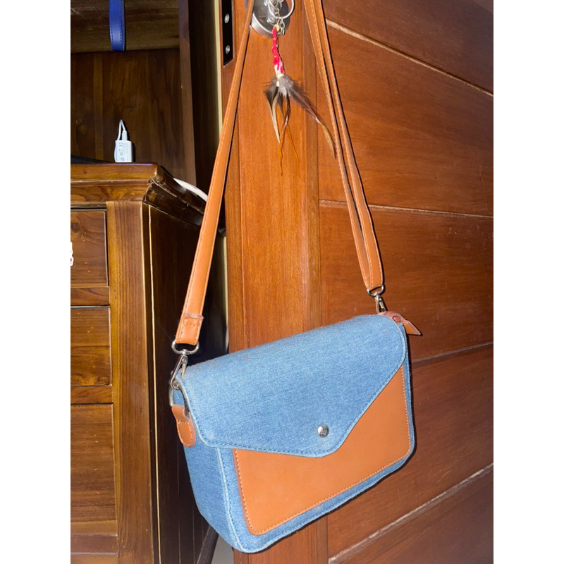 [PRELOVED] Tas Sling Bag Denim Fladeo