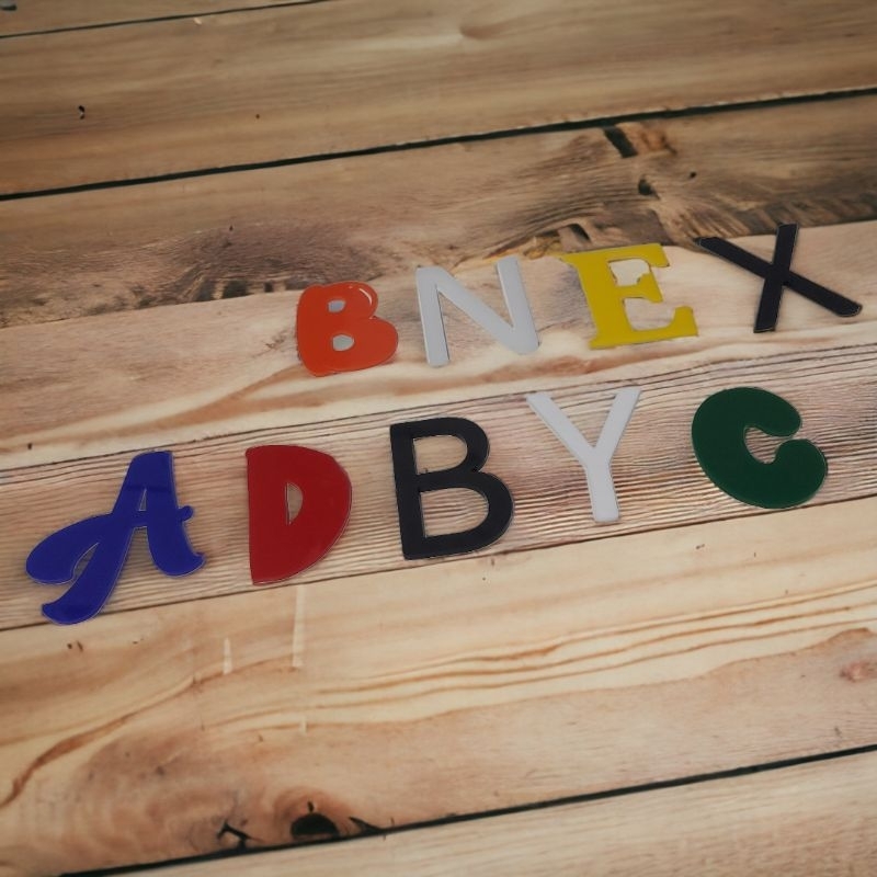 HURUF AKRILIK | HURUF TIMBUL AKRILIK | HURUF CUSTOM 2MM