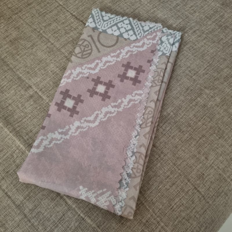 ria miranda mina scarf